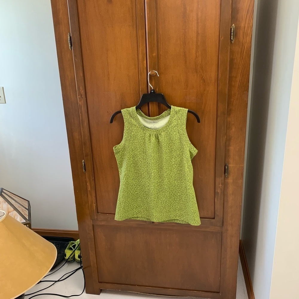 LL Bean tank top shirt sleeveless front ruching MED 17 in pit